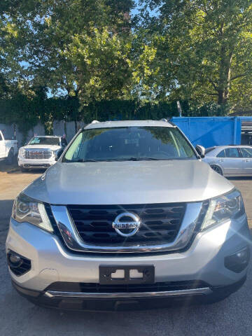 2019 Nissan Pathfinder SL