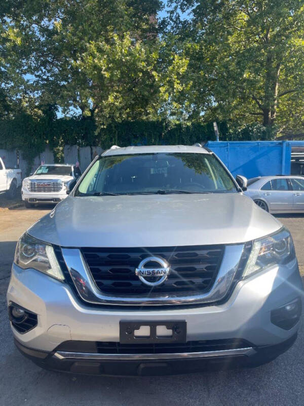 2019 Nissan Pathfinder SL