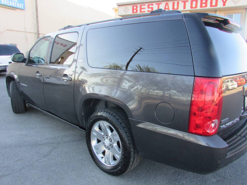 2010 GMC Yukon XL SLT1 photo 4