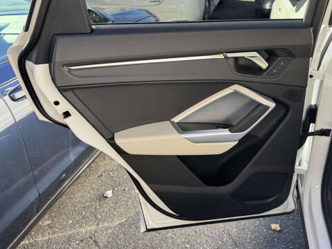 2025 Audi Q3 quattro S line Premium 45 TFSI