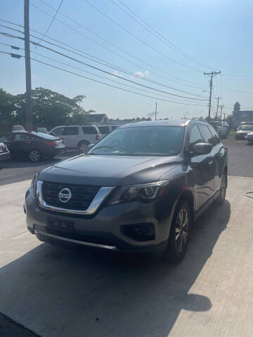 2018 Nissan Pathfinder for sale at Village Auto Center INC in Harrisonburg VA