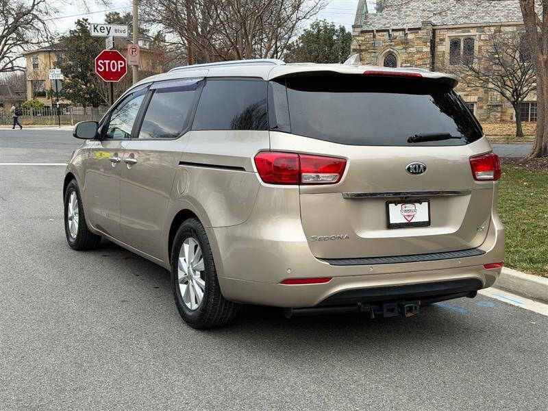 2016 Kia Sedona LX