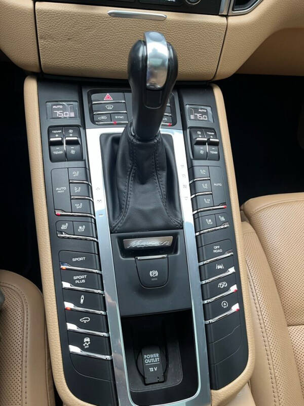 2018 Porsche Macan GTS