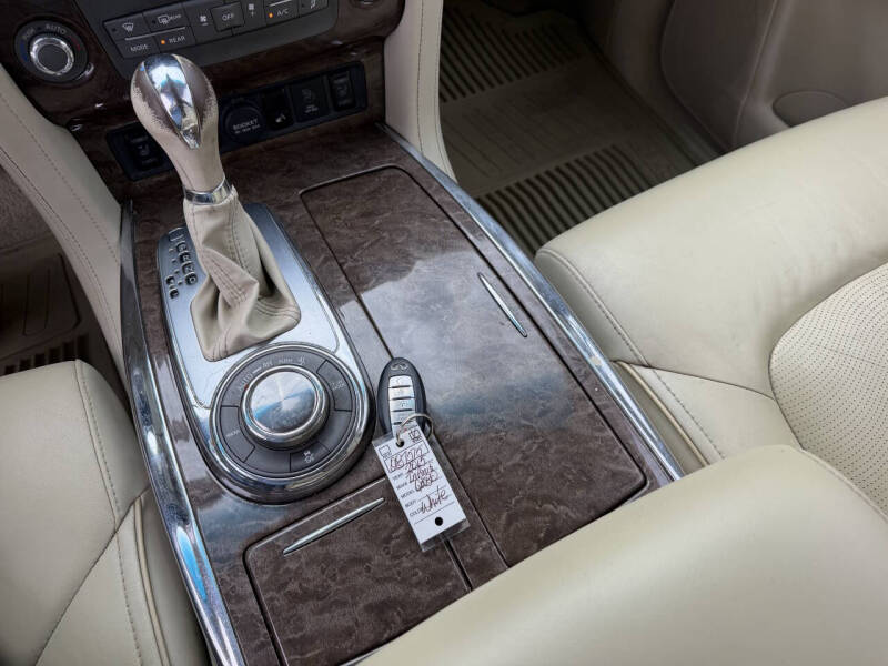 2015 Infiniti QX80