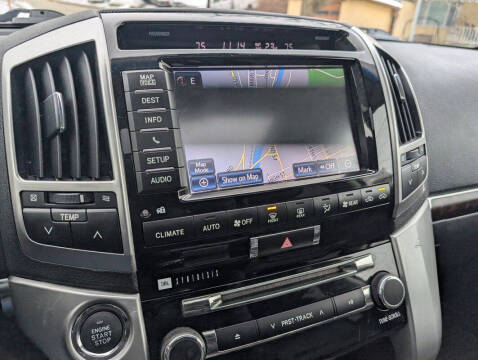 2013 Toyota Land Cruiser