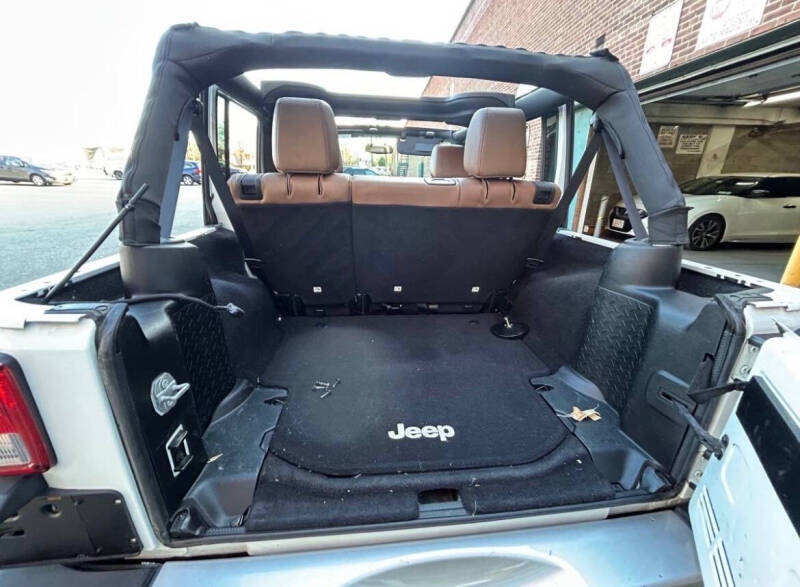 2017 Jeep Wrangler Sahara