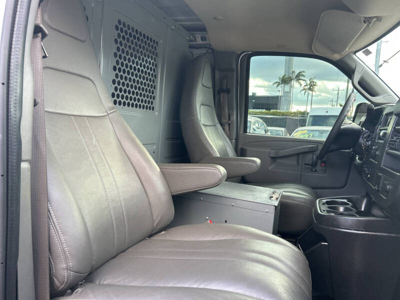 2016 Chevrolet Express 2500