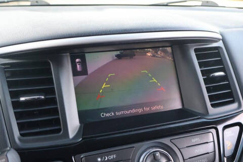 2019 Nissan Pathfinder S