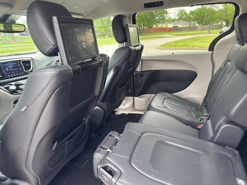 2019 Chrysler Pacifica Touring L Plus