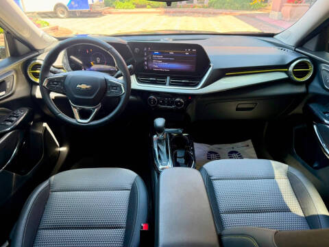 2024 Chevrolet Trax LT