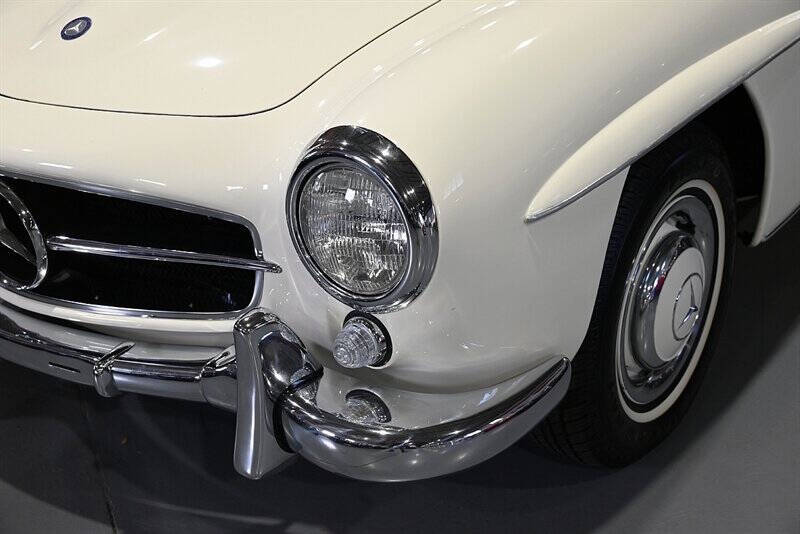 1961 Mercedes-Benz SL-Class 10