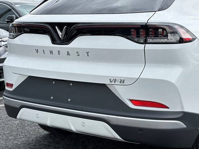 2025 VinFast VF8 Plus
