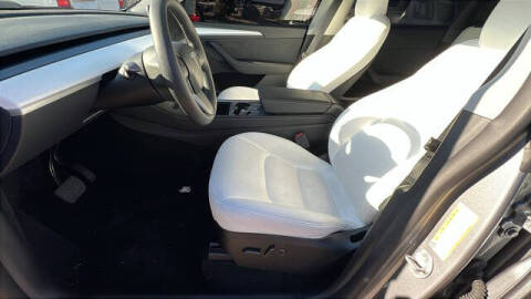 2025 Tesla Model Y Long Range