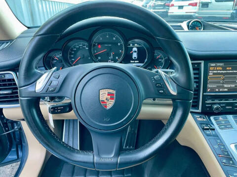 2015 Porsche Panamera