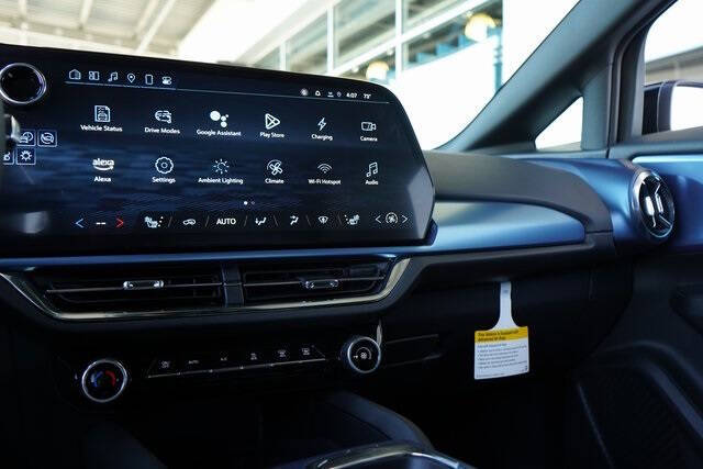 2025 Chevrolet Equinox EV LT 2