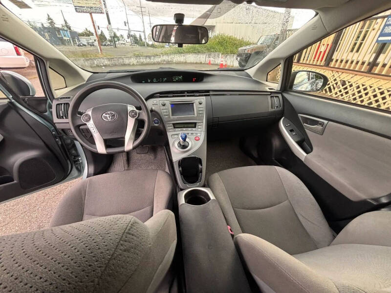 2012 Toyota Prius Three