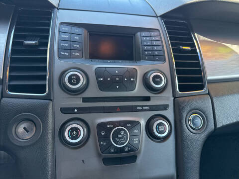 2013 Ford Taurus SEL