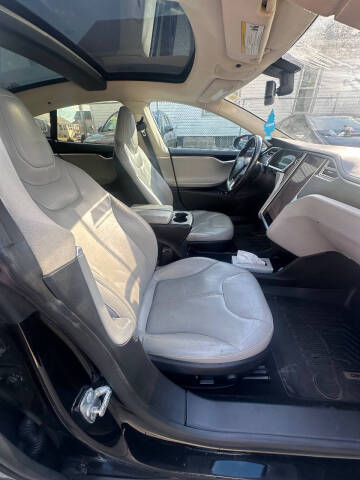 2014 Tesla Model S 85