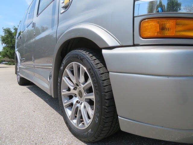 2020 Chevrolet Express 2500