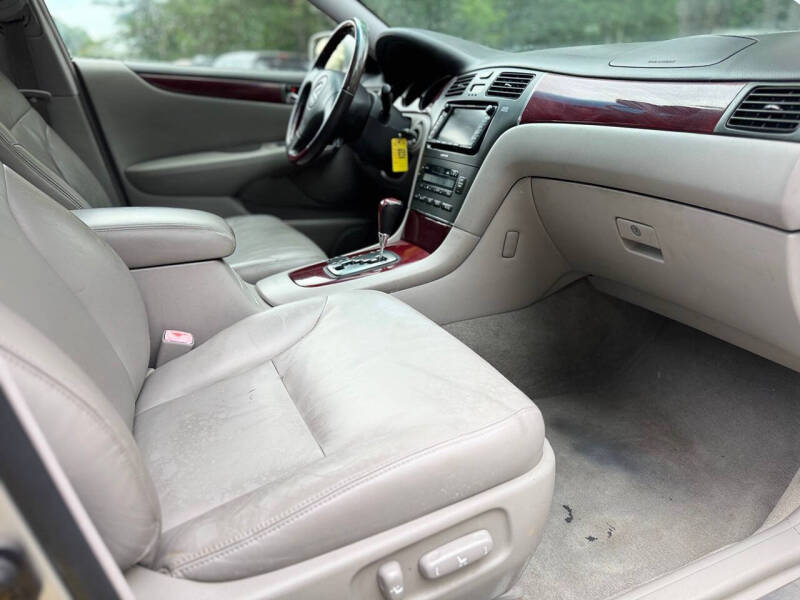 2004 Lexus ES 330