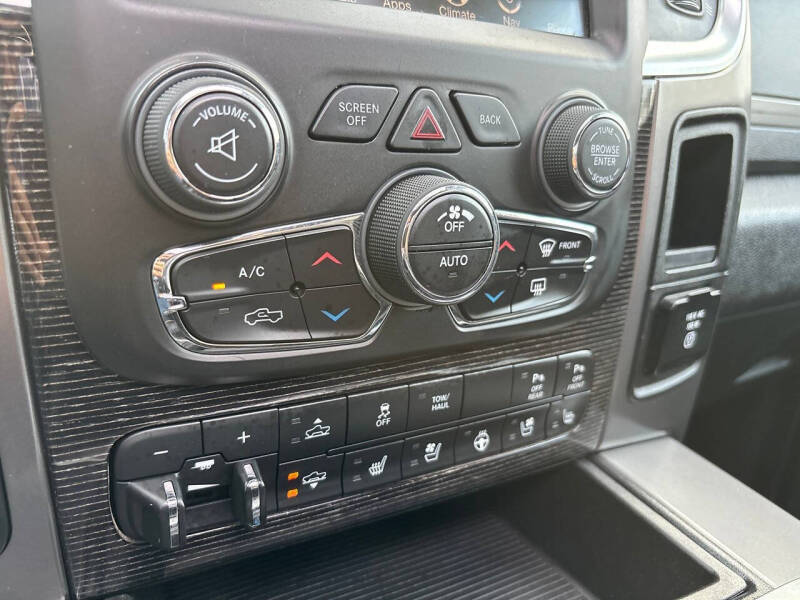 2014 RAM 1500 Laramie Limited