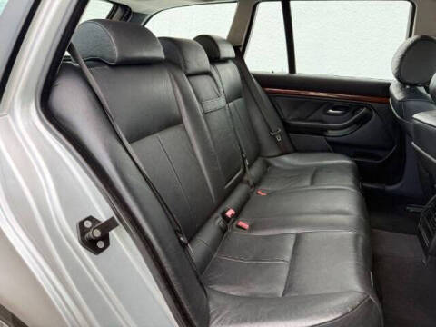 2003 BMW 5 Series 525i