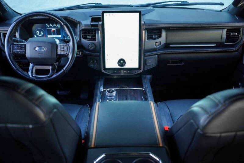 2023 Ford Expedition Platinum