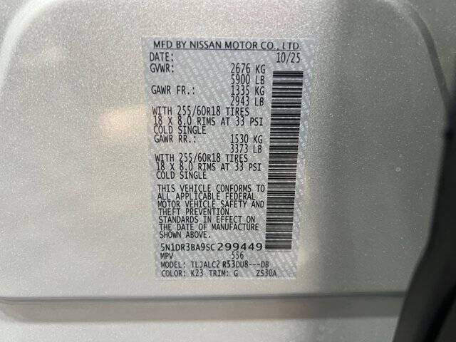 2025 Nissan Pathfinder SV