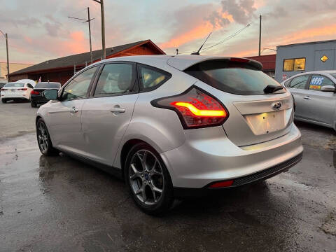2014 Ford Focus SE