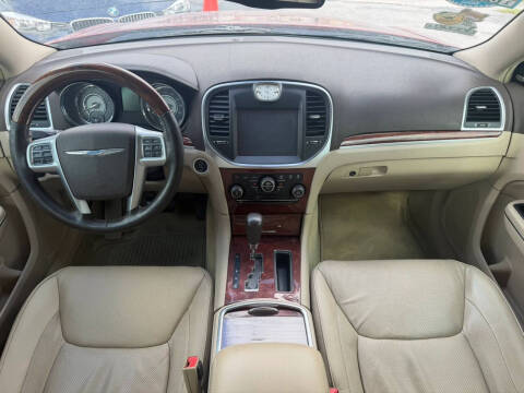 2011 Chrysler 300 C