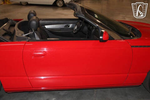 2002 Ford Thunderbird Deluxe