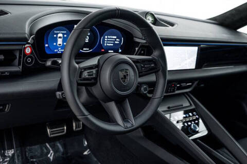 2025 Porsche Macan Turbo Electric