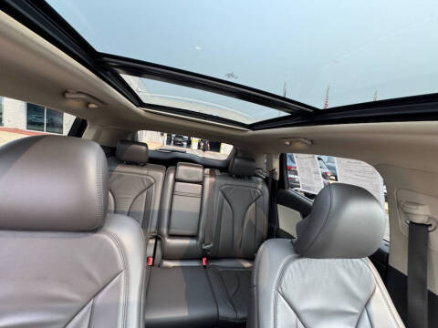 2019 Lincoln Nautilus Select