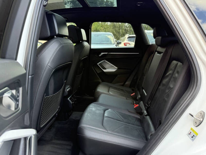 2020 Audi Q3 quattro Premium 45 TFSI