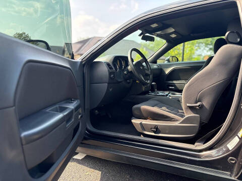 2010 Dodge Challenger SE