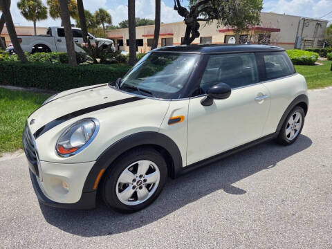 2016 MINI Hardtop 2 Door Cooper