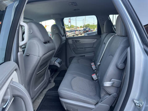 2017 Chevrolet Traverse LS