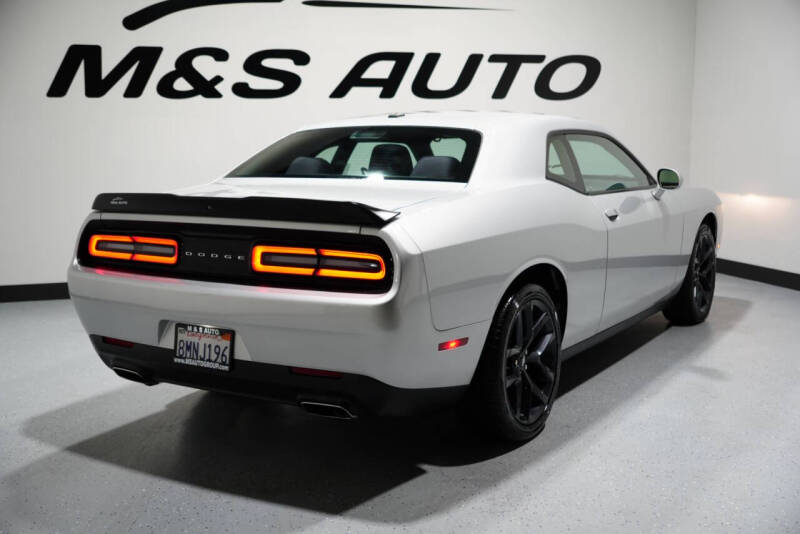 2019 Dodge Challenger SXT
