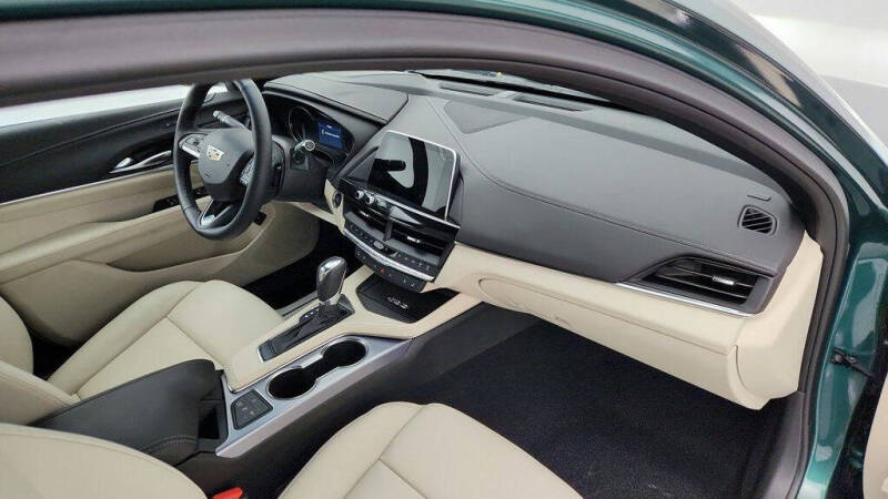 2025 Cadillac CT4 Premium Luxury