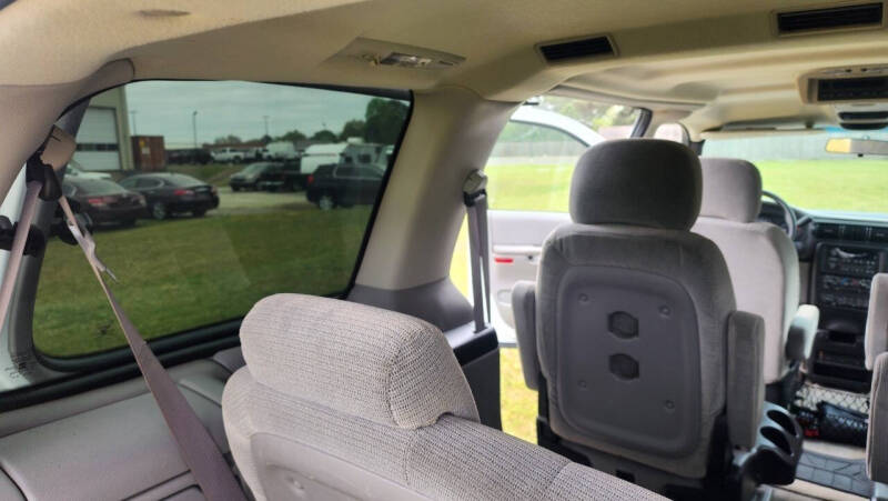 2004 Chevrolet Venture LT Entertainer