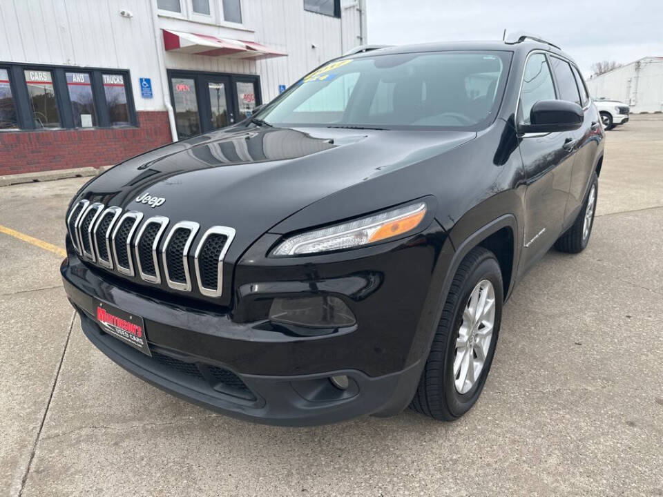 2017 Jeep Cherokee for sale at Martinson's Used Cars in Altoona, IA