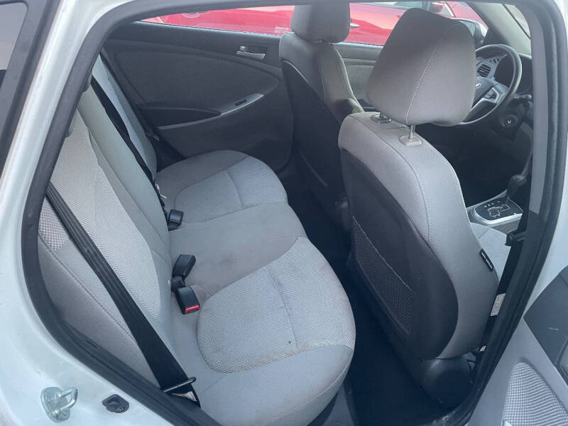 2013 Hyundai Accent GS