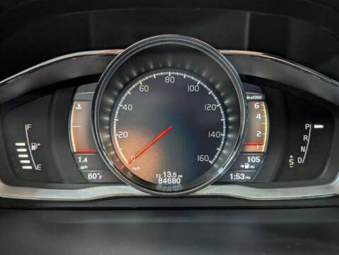 2018 Volvo V60 Cross Country T5 Premier