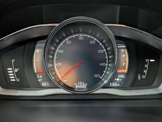 2018 Volvo V60 Cross Country T5 Premier