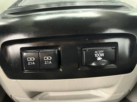 2018 Toyota Sienna LE 7-Passenger