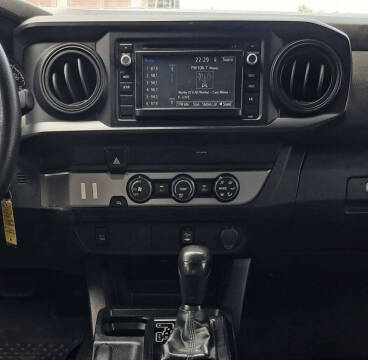 2019 Toyota Tacoma SR