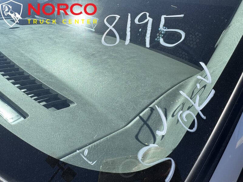 2023 GMC Savana 2500