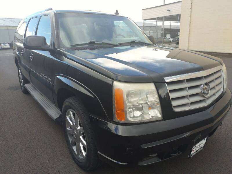 2006 Cadillac Escalade ESV for sale at Universal Auto Sales in Salem OR