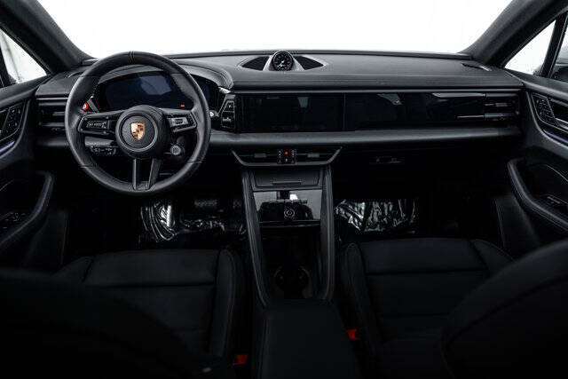 2025 Porsche Macan Electric