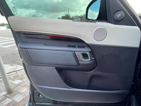 2017 Land Rover Discovery SE